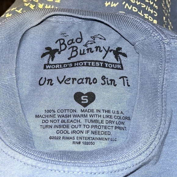 Bad Bunny World's Hottest
Tour 2022 Official Merchandise.  Small. 100% cotton. - Picture 3 of 7